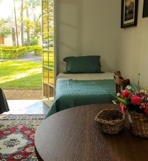 Студия Deluxe, Fazenda Em Itapetininga, Paz, Descanso E Piscinas