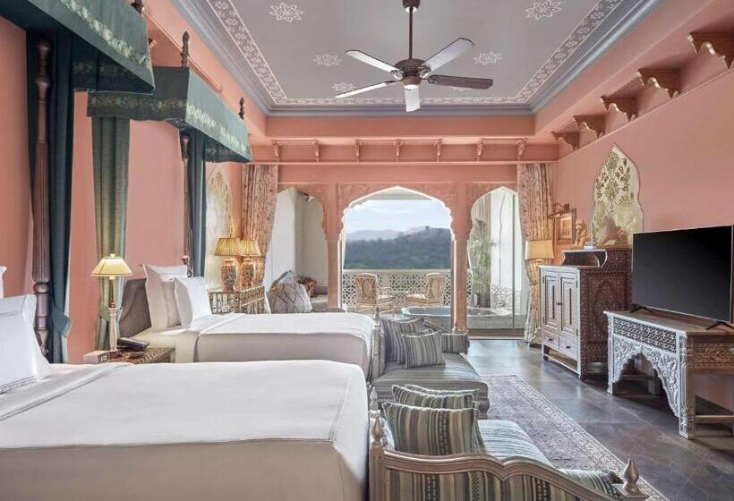 套房配有游泳池, Raffles Jaipur