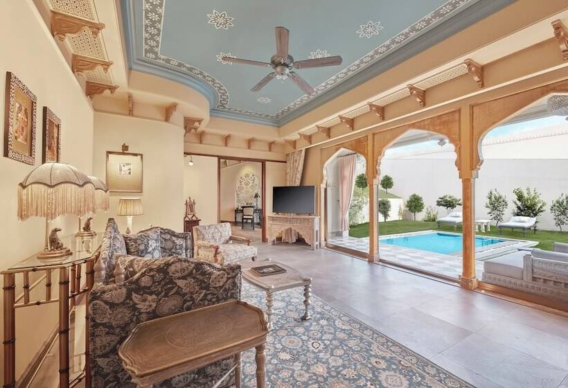 套房配有游泳池, Raffles Jaipur