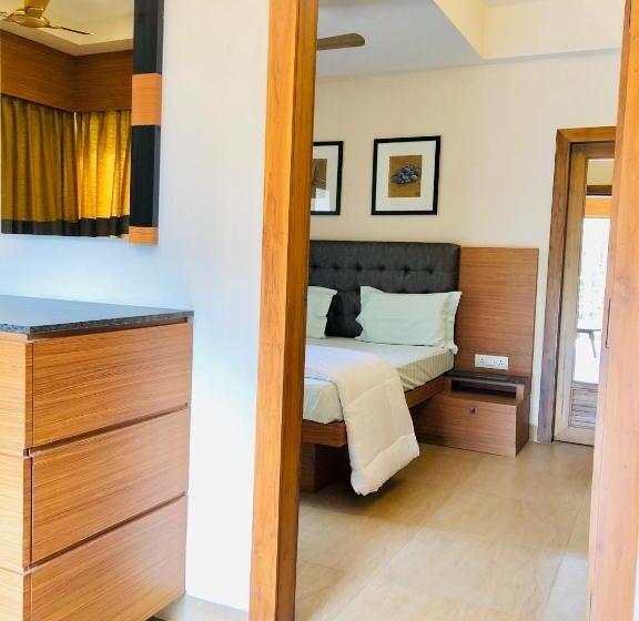 سوییت با چشم‌انداز استخر, Merlot Suites