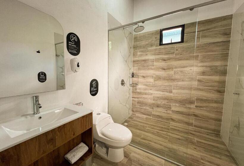 디럭스 4인 룸, Viajero Guatapé Hostel & Lake Club