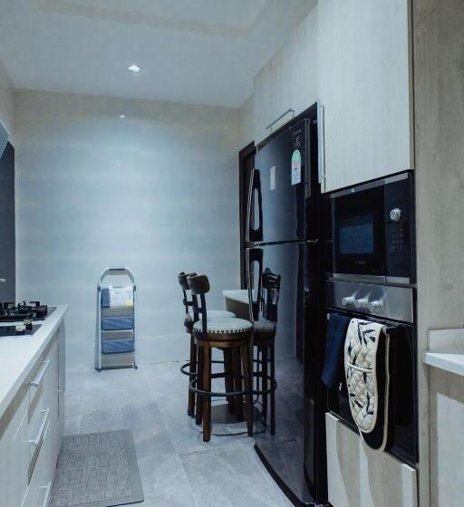 آپارتمان 1 خوابه با چشم‌انداز دریا, Zencasa Ng
