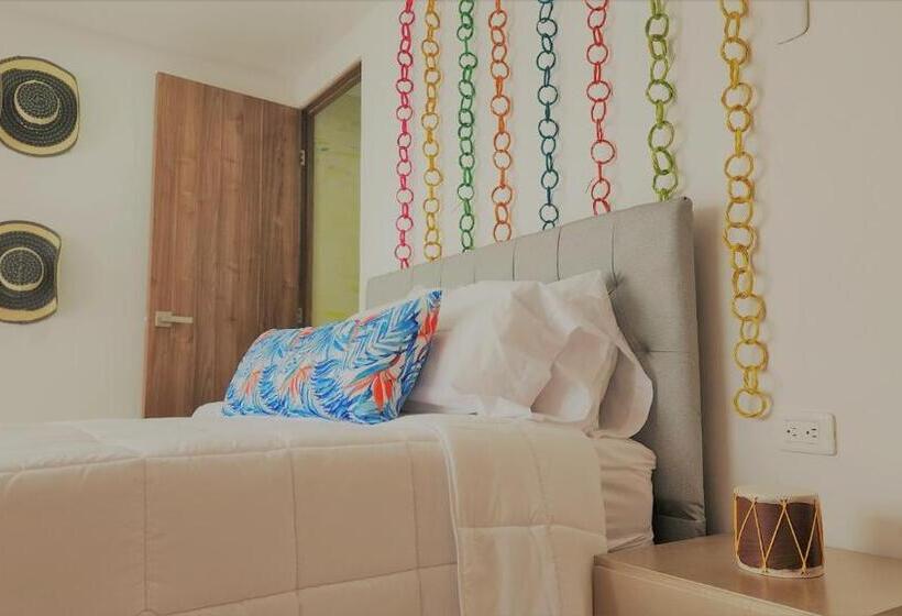 سوئیت با بالکن, Cartagena Típica Boutique House