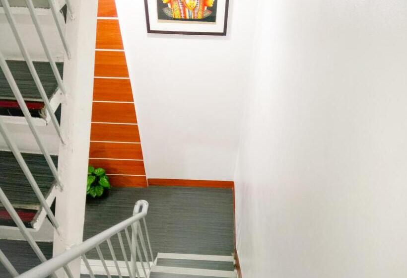 Quarto Economy, 8hostel