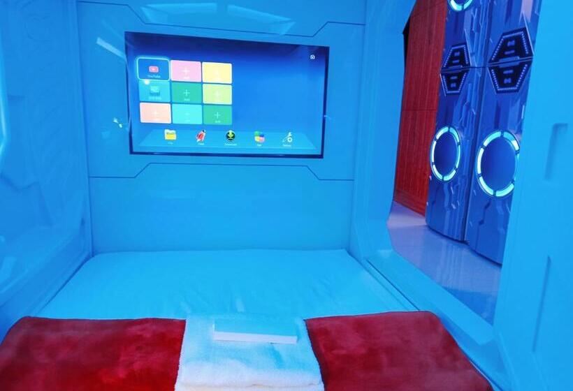 Cama em Quarto Compartilhado, 8hostel