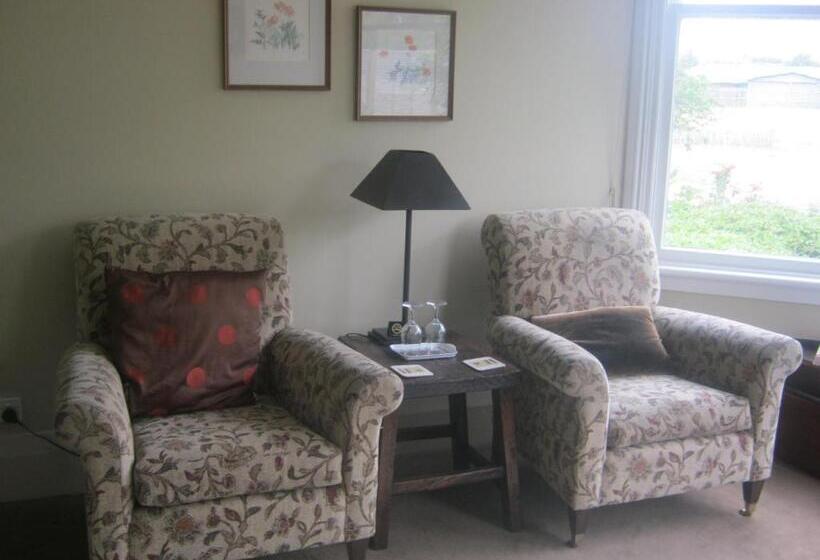 Номер Стандарт с Террасой, Anglesea Inn