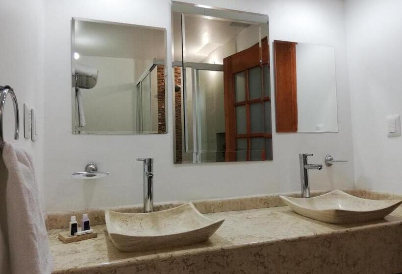 סוויטת ג'וניור, La Aurora Hotel Like Home