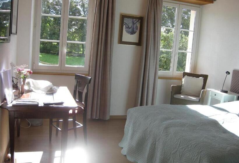 Номер Стандарт, Bed & Breakfast Aux Enges