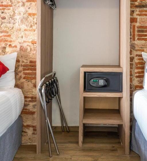 Quarto Estandar com Sacada, Hidalgo