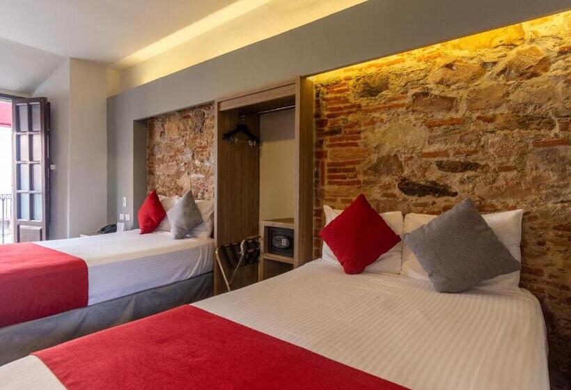 Quarto Estandar com Sacada, Hidalgo