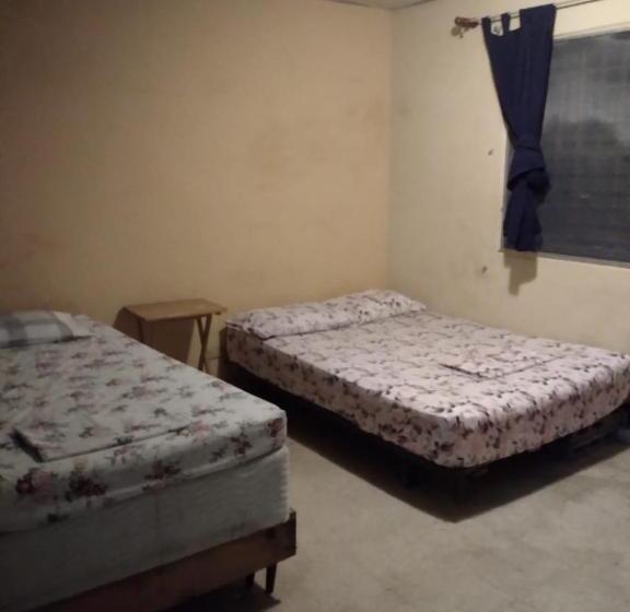 Quarto Economy, Pacasa Hostel