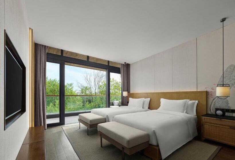 Вилла 3 Спальни, Angsana Zhuhai Hengqing