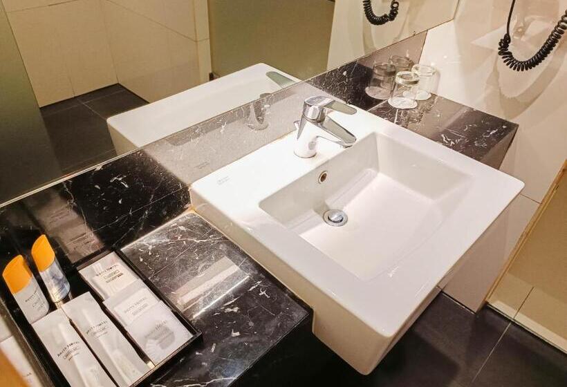 Номер бизнес-класса, Brits Hotel Karawang
