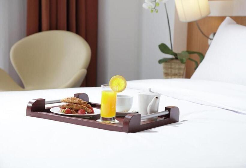Номер Superior, Brits Hotel Karawang