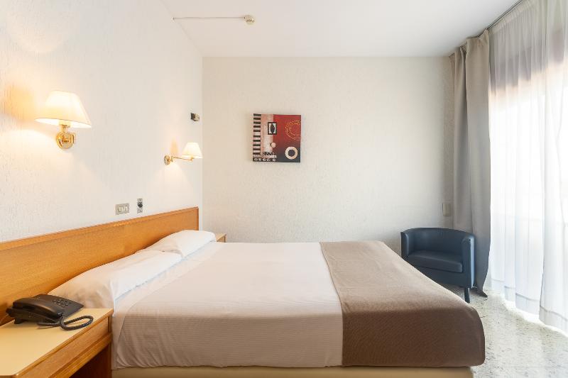 Номер Superior, Brits Hotel Karawang