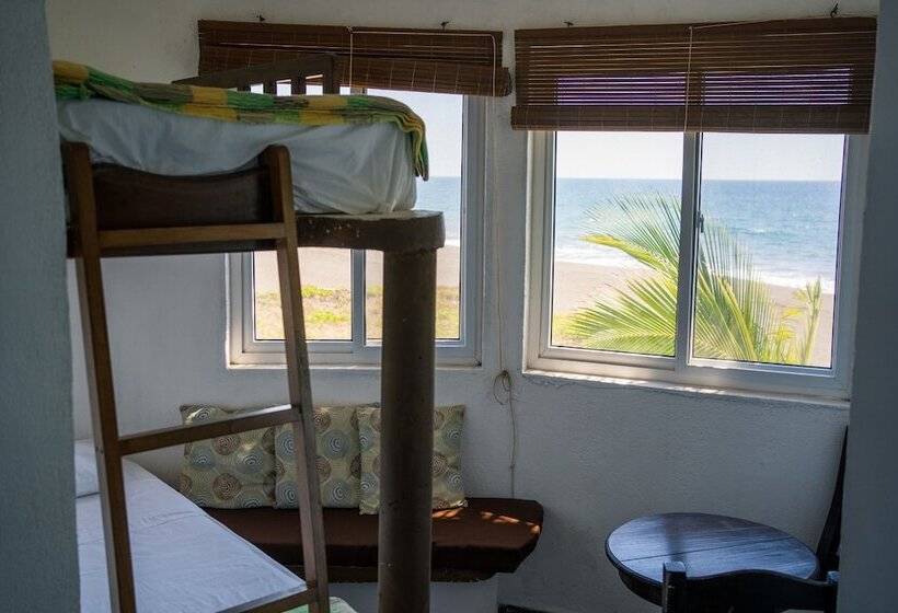 اتاق استاندارد چهار تخته با چشم‌انداز دریا, Marbella Eco Lodge