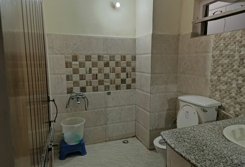 اتاق لوکس, Fabhotel Shandela Near Mall Road