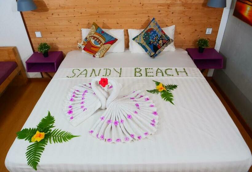 بانگلوی استاندارد, Sandy Beach Bungalows