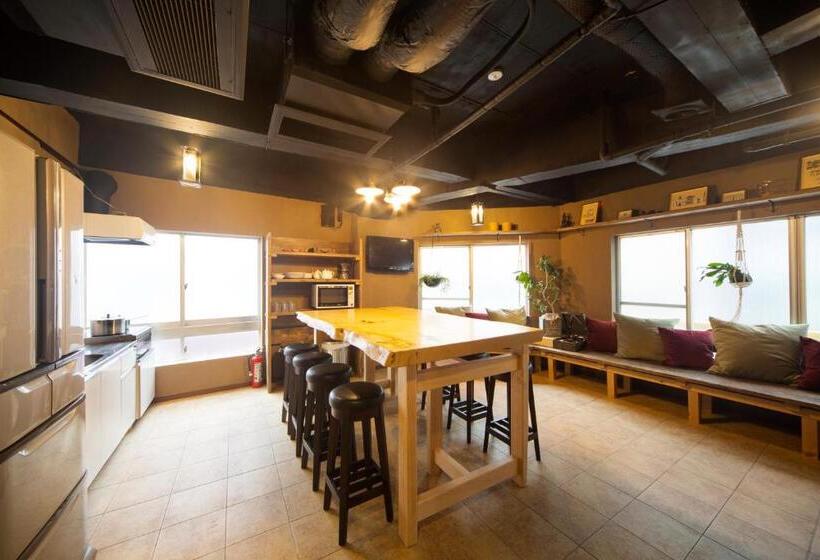 5 Bedroom Apartment, 045 Hostel Yoshidamachi