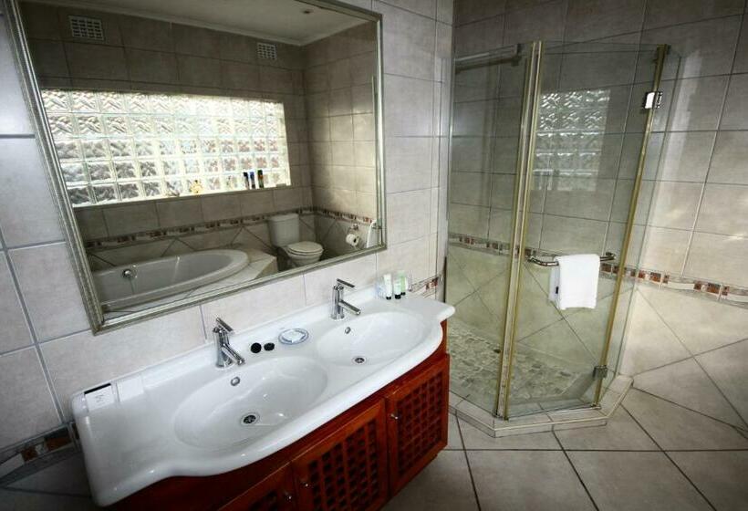 Номер Стандарт, Whalesong Guest House