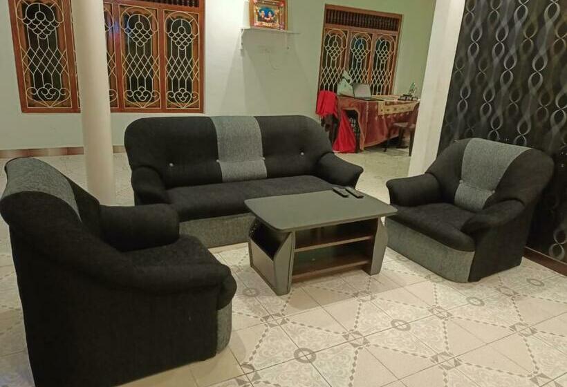اتاق لوکس, Nallur Holidays Inn
