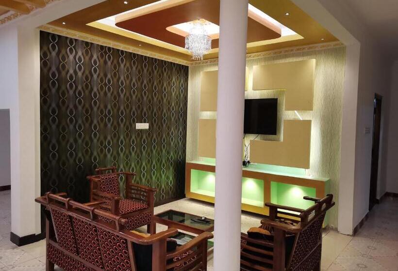 اتاق اکونومی یک تخته, Nallur Holidays Inn