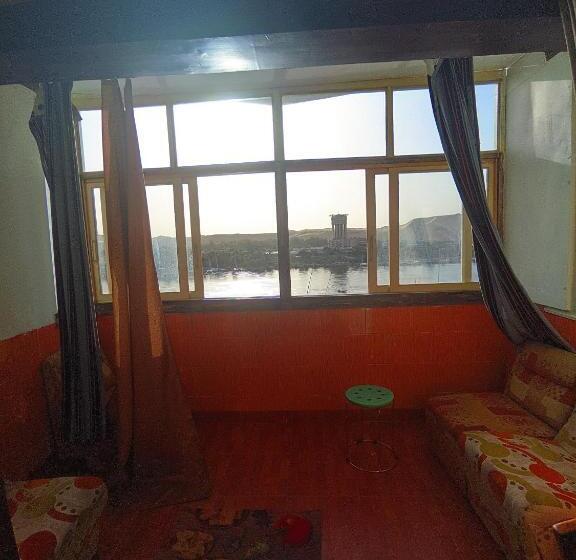 آپارتمان 4 خوابه, Aswan City View