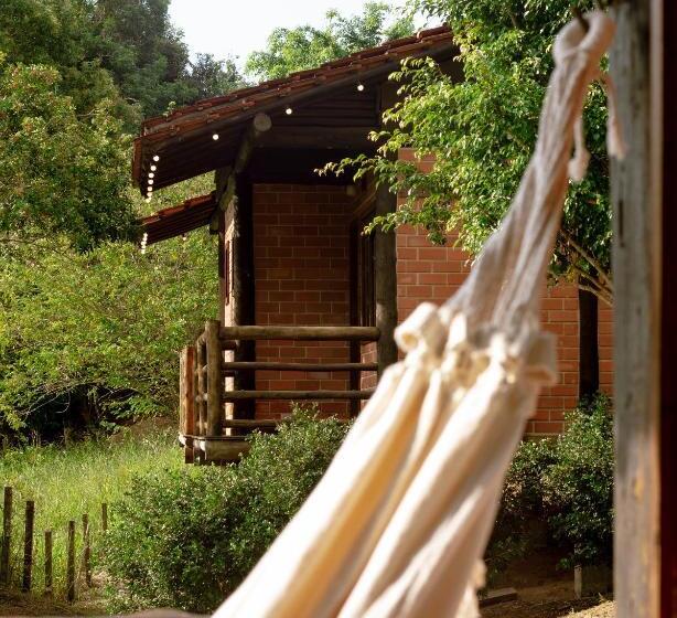 발코니가 있는 스위트, Vale Do Lago   Casa De Campo E Eventos