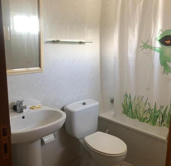 Номер Стандарт с Балконом, Hostal Pensión La Torre
