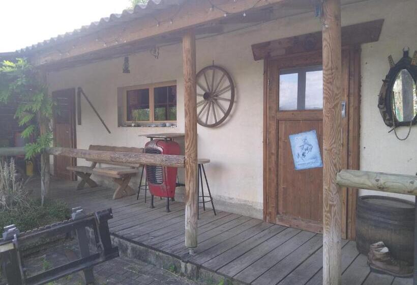 Номер Стандарт с Террасой, Charmantes Western Zimmer Mit Veranda Auf Dem Raihof
