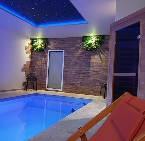 Люкс Повышенной Комфортности, Bélénos   Suites & Spa