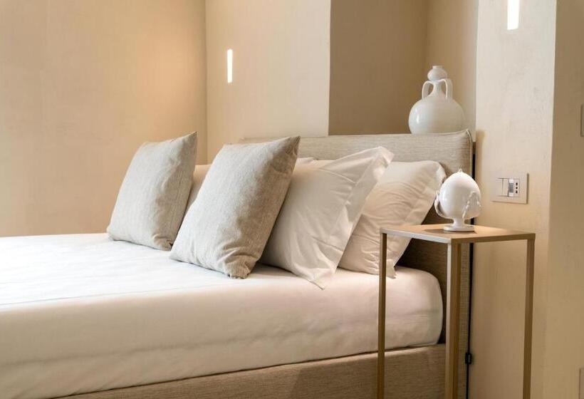 اتاق لوکس با بالکن, New Opening   Palazzo Gasparino Suites