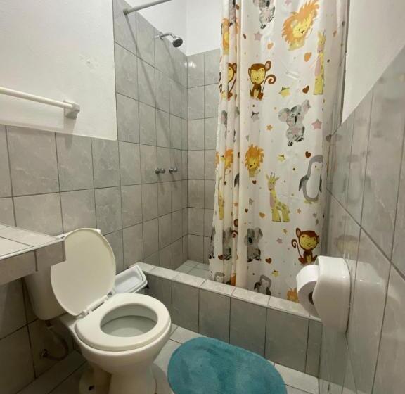 Номер Economy, Ravenala Paracas Hostel