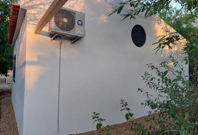 اتاق لوکس, Trendy Luxe Garden Suite Completely Private