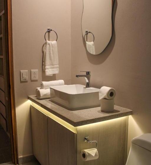 Suíte, Nayfer Suites