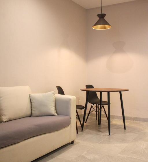 Suíte, Nayfer Suites