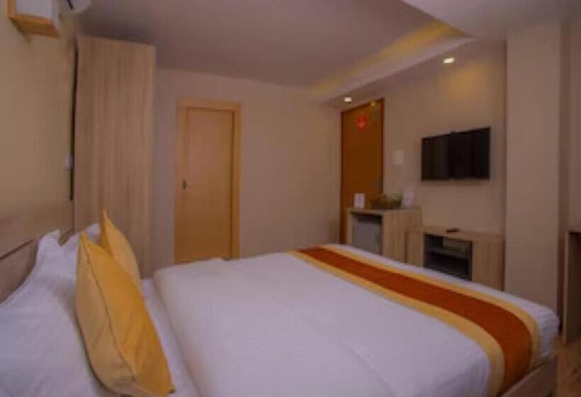 اتاق استاندارد, Oyo 262 Hotel Kumari