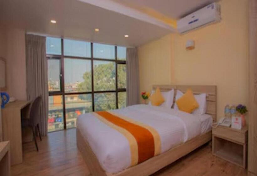 اتاق استاندارد, Oyo 262 Hotel Kumari
