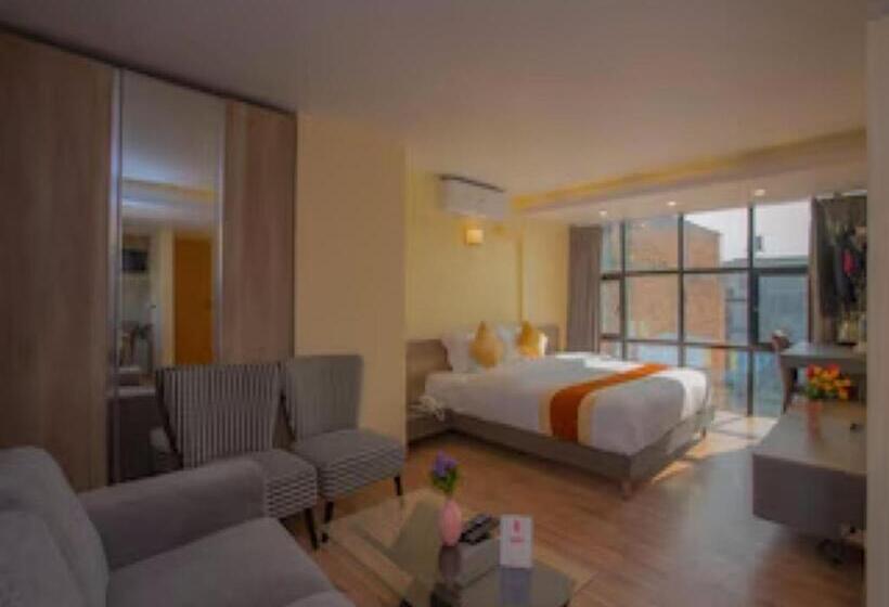 سوییت, Oyo 262 Hotel Kumari