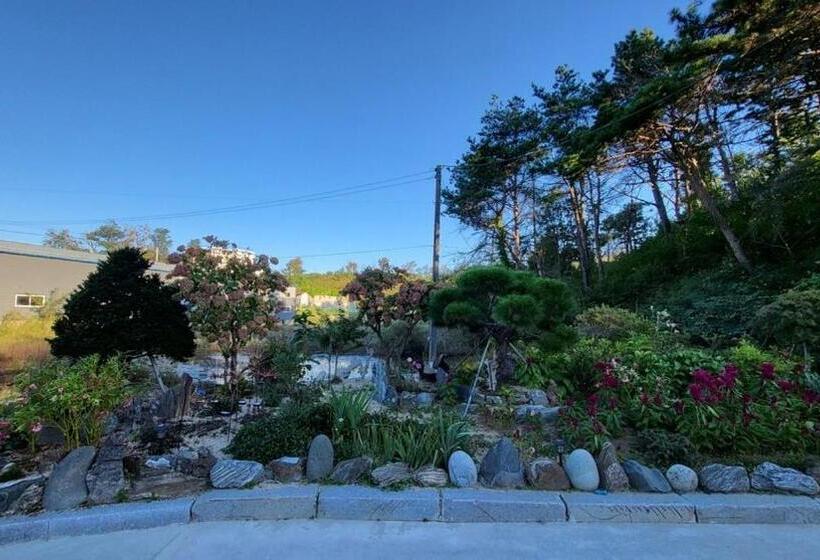 اتاق استاندارد, Goseong Deulggot Stay Private House