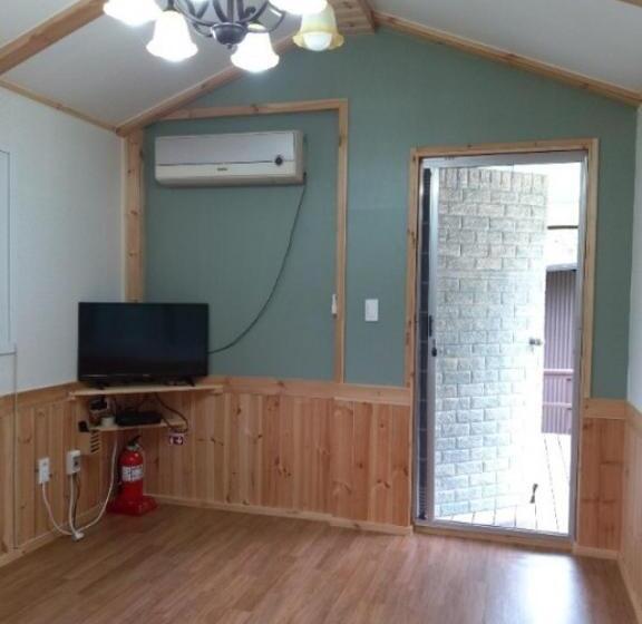 Семейный Номер, Sangjoo Munjangdae Healing House