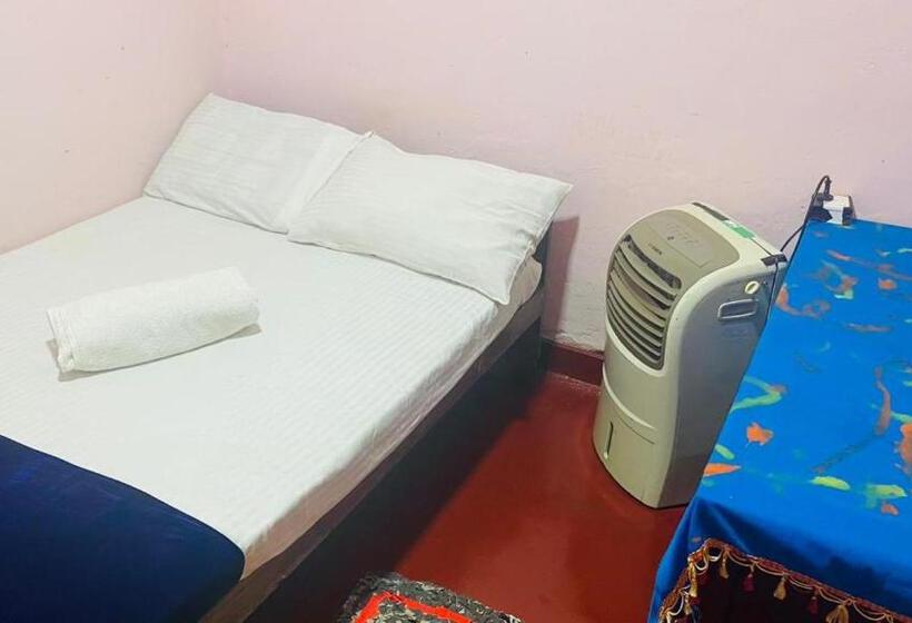 Номер Стандарт Вид на Сад, Ambalama Hostel