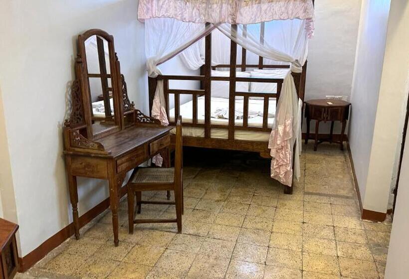 اتاق استاندارد, Princess Salme Inn
