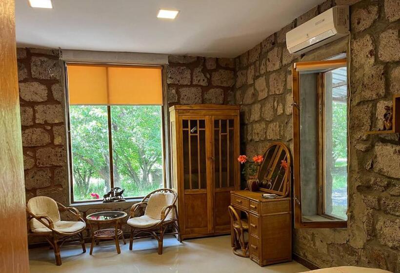Номер Стандарт Вид на Сад, Azoyan Holiday Resort