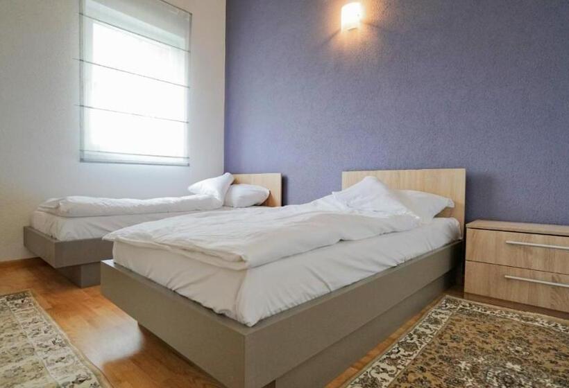 ویلای 1 خوابه با چشم‌انداز دریا, منتجع سراييفو   Sarajevo Resort