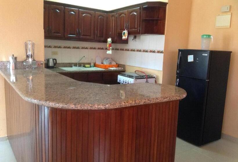 اتاق استاندارد با بالکن, White Sands Shared Apartments