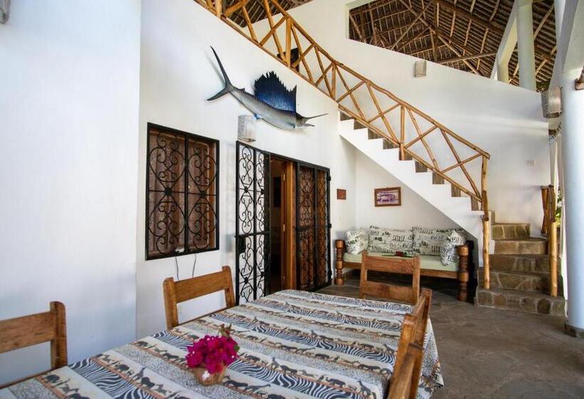 ویلای 2 خوابه, Rafiki Village