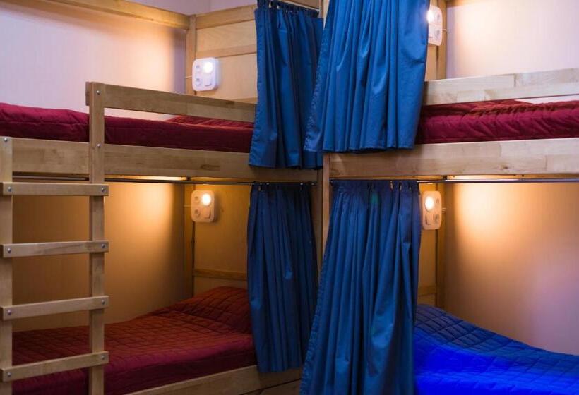تختخواب در اتاق مشترک, Dream Hostel Zaporizhzhia