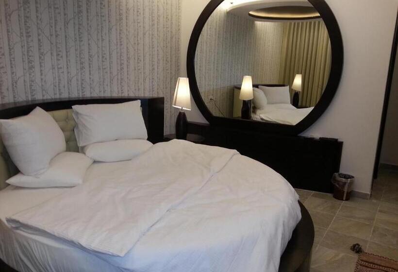 سوییت لوکس, Royal Suites