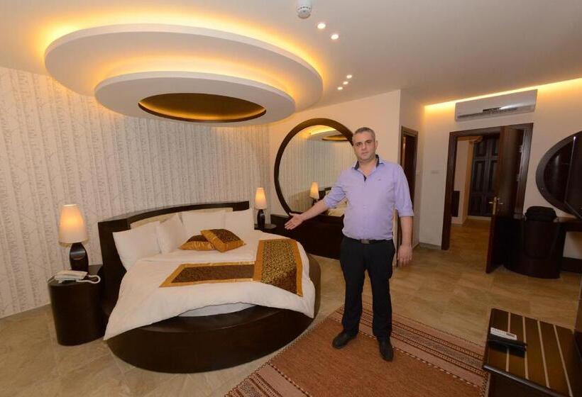 سوییت لوکس, Royal Suites